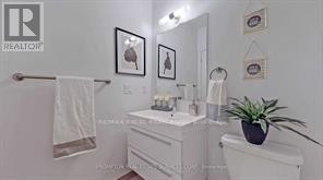 












503 - 297 COLLEGE STREET

,
Toronto (Kensington-Chinatown),




Ontario
M5T0C2

