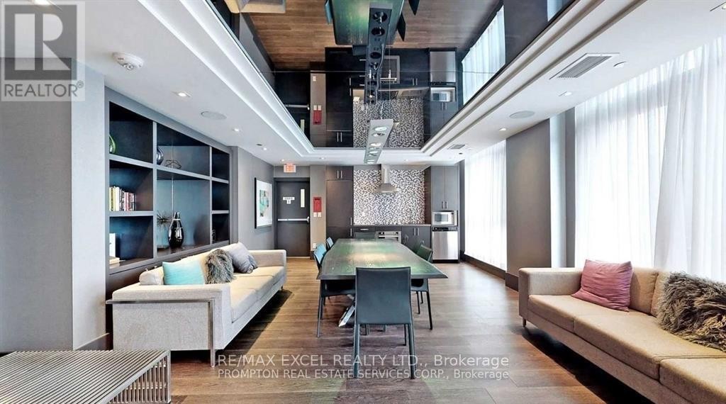 












503 - 297 COLLEGE STREET

,
Toronto (Kensington-Chinatown),




Ontario
M5T0C2


