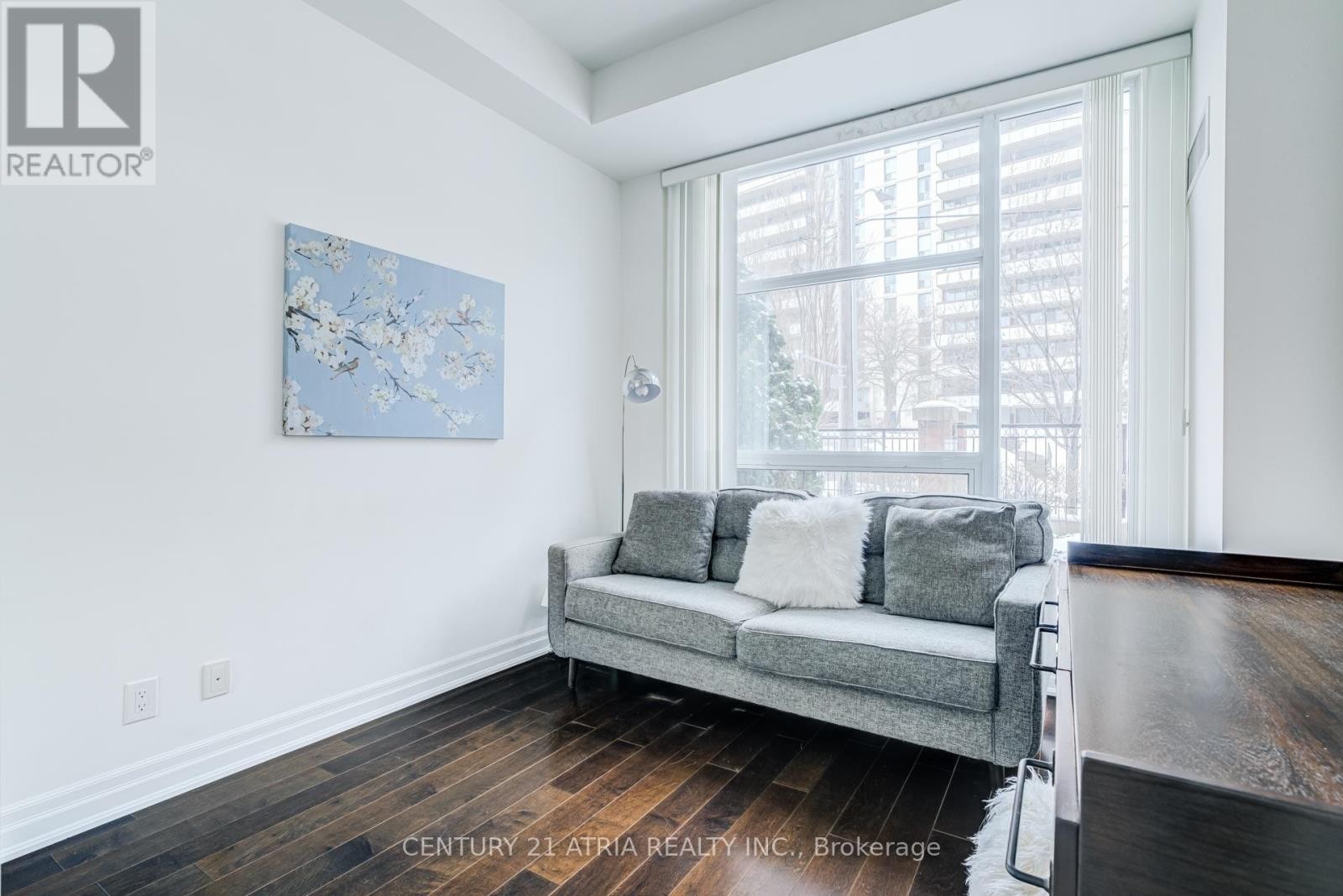 












101 - 17 RUDDINGTON DRIVE

,
Toronto (Bayview Woods-Steeles),




Ontario
M2K0A8

