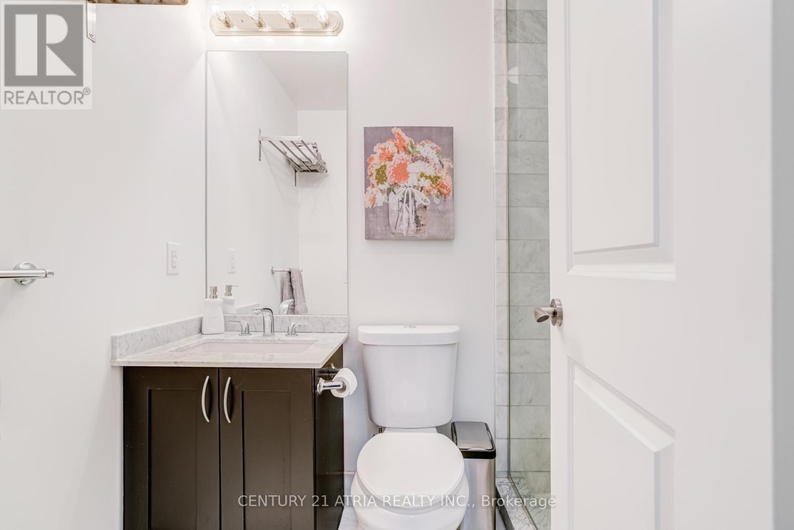 












101 - 17 RUDDINGTON DRIVE

,
Toronto (Bayview Woods-Steeles),




Ontario
M2K0A8

