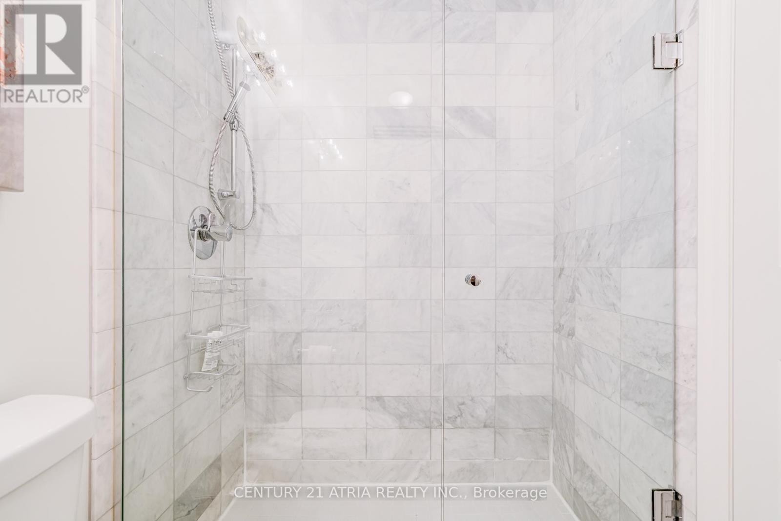 












101 - 17 RUDDINGTON DRIVE

,
Toronto (Bayview Woods-Steeles),




Ontario
M2K0A8

