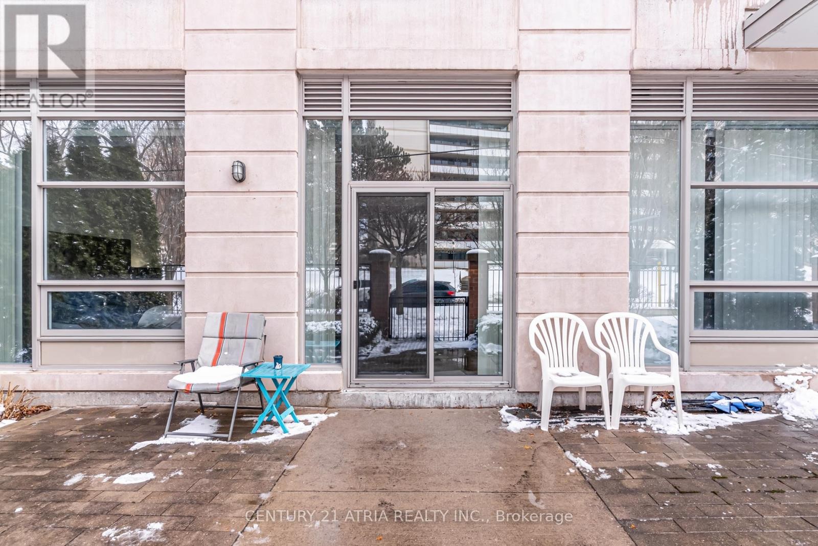 












101 - 17 RUDDINGTON DRIVE

,
Toronto (Bayview Woods-Steeles),




Ontario
M2K0A8

