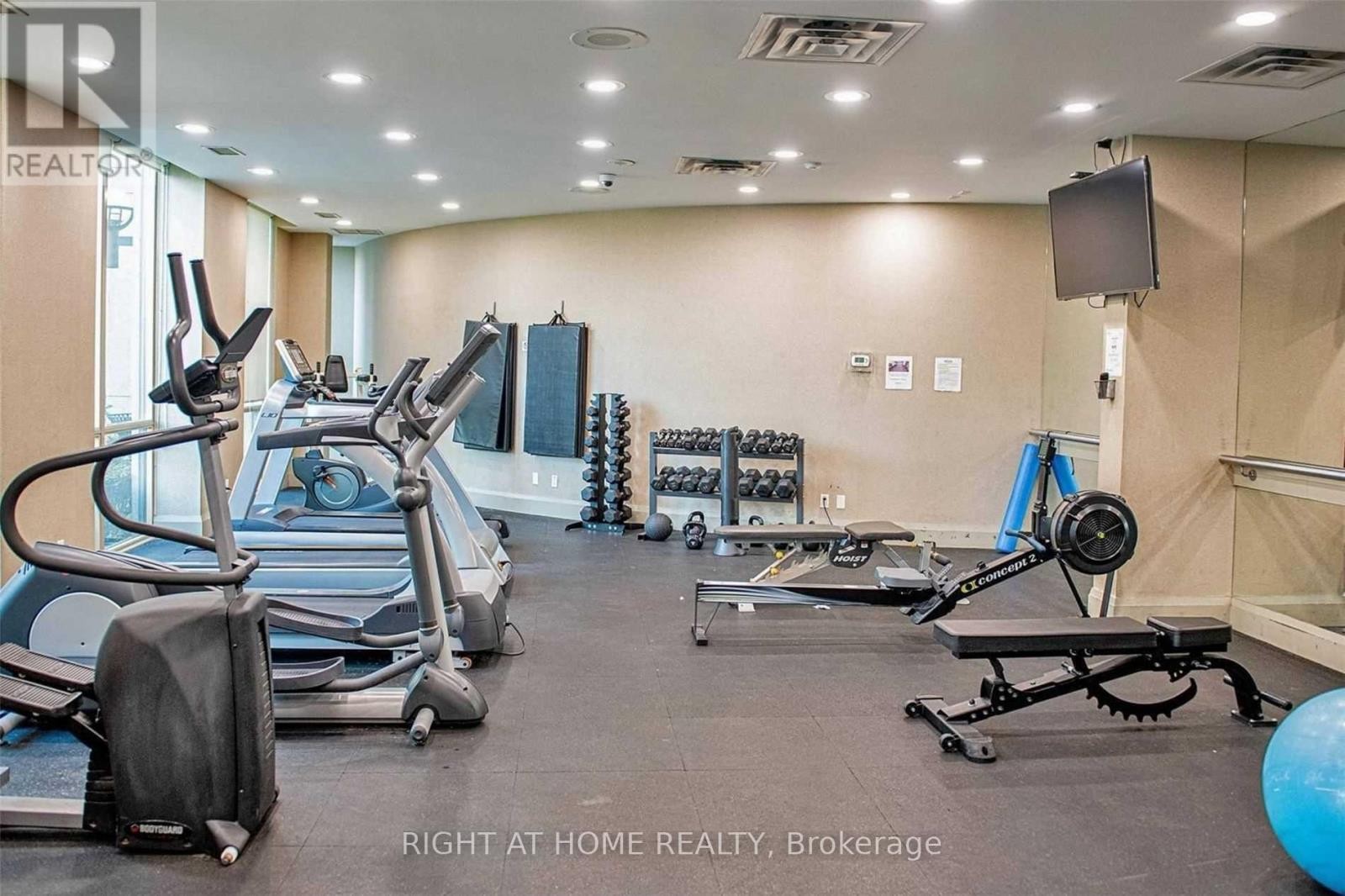 












310 - 28 HARRISON GARDEN BOULEVARD

,
Toronto (Willowdale East),




Ontario
M2N7B5

