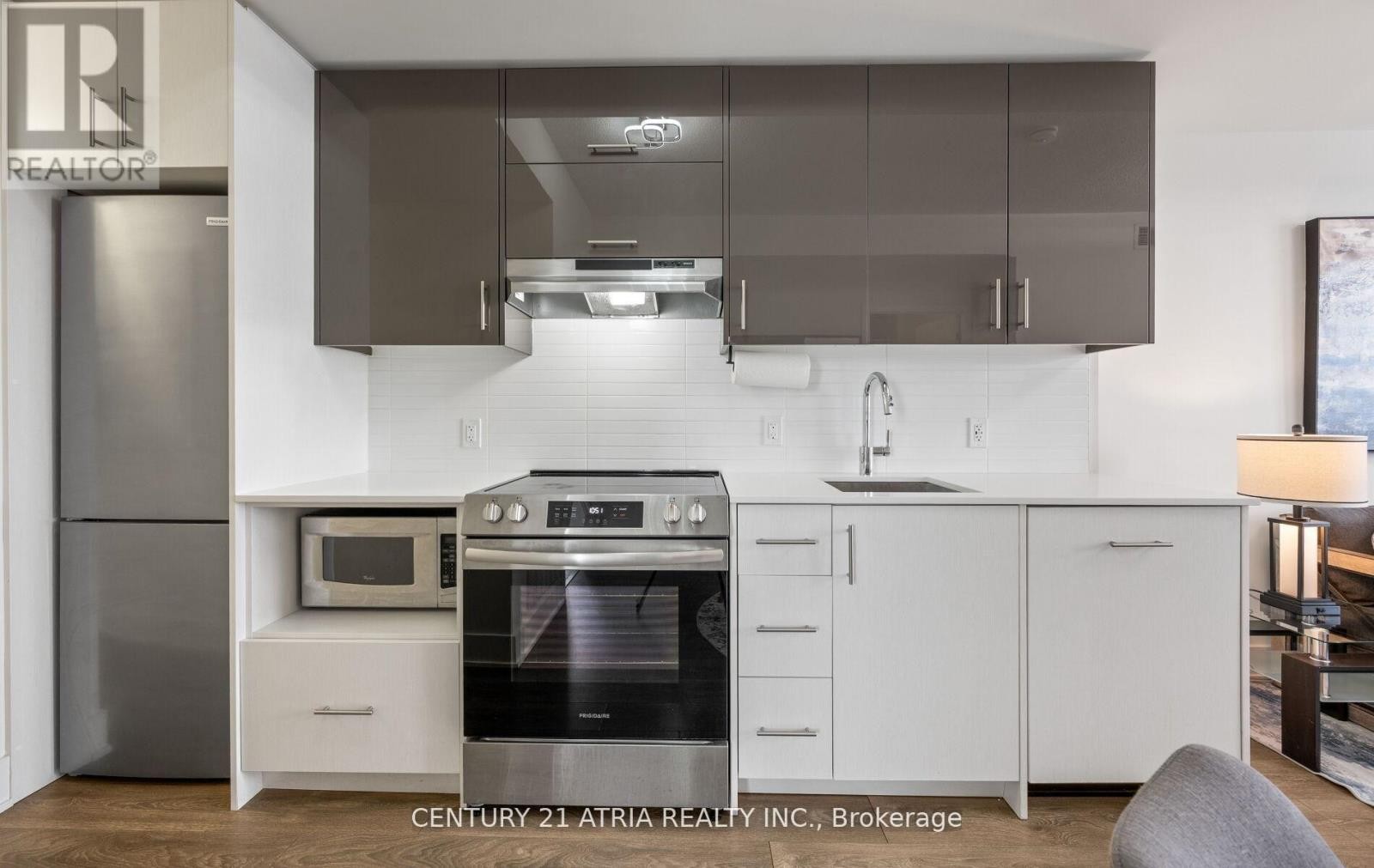 












1503 - 188 FAIRVIEW MALL DRIVE

,
Toronto (Don Valley Village),




Ontario
M2J0H7

