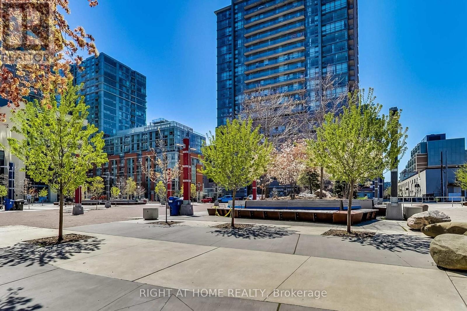 












98 SUDBURY STREET

,
Toronto (Trinity-Bellwoods),




Ontario
M6J0A9

