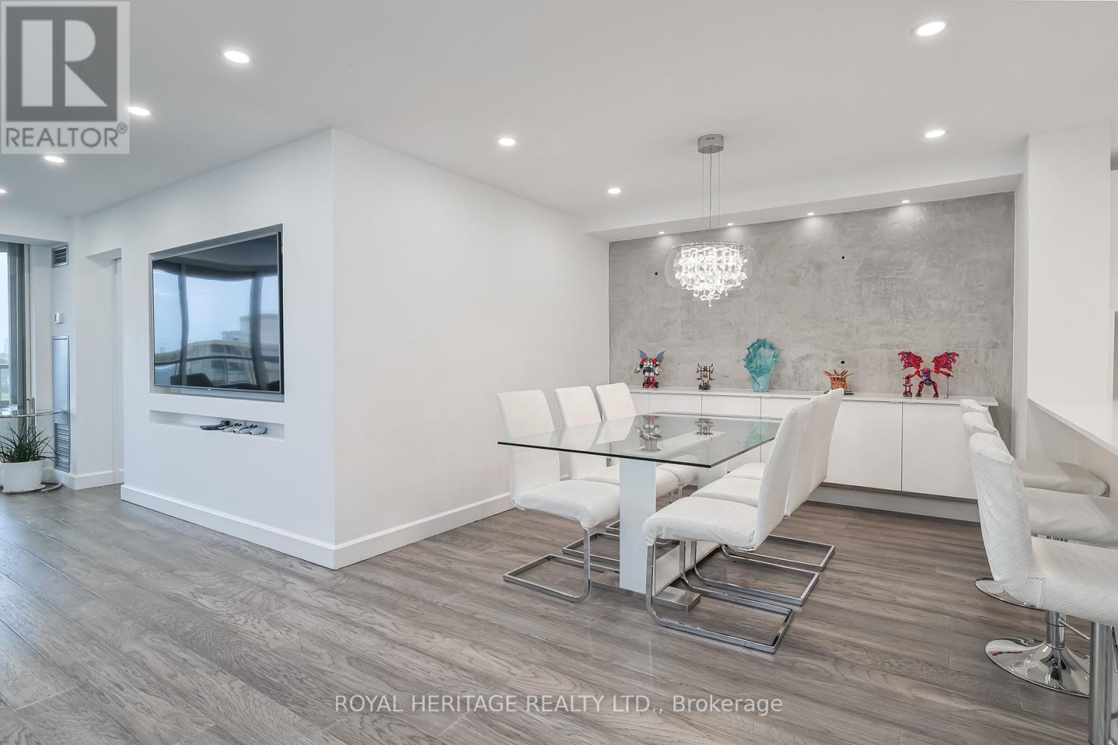 












801 - 10 TORRESDALE AVENUE

,
Toronto (Westminster-Branson),




Ontario
M2R3V8

