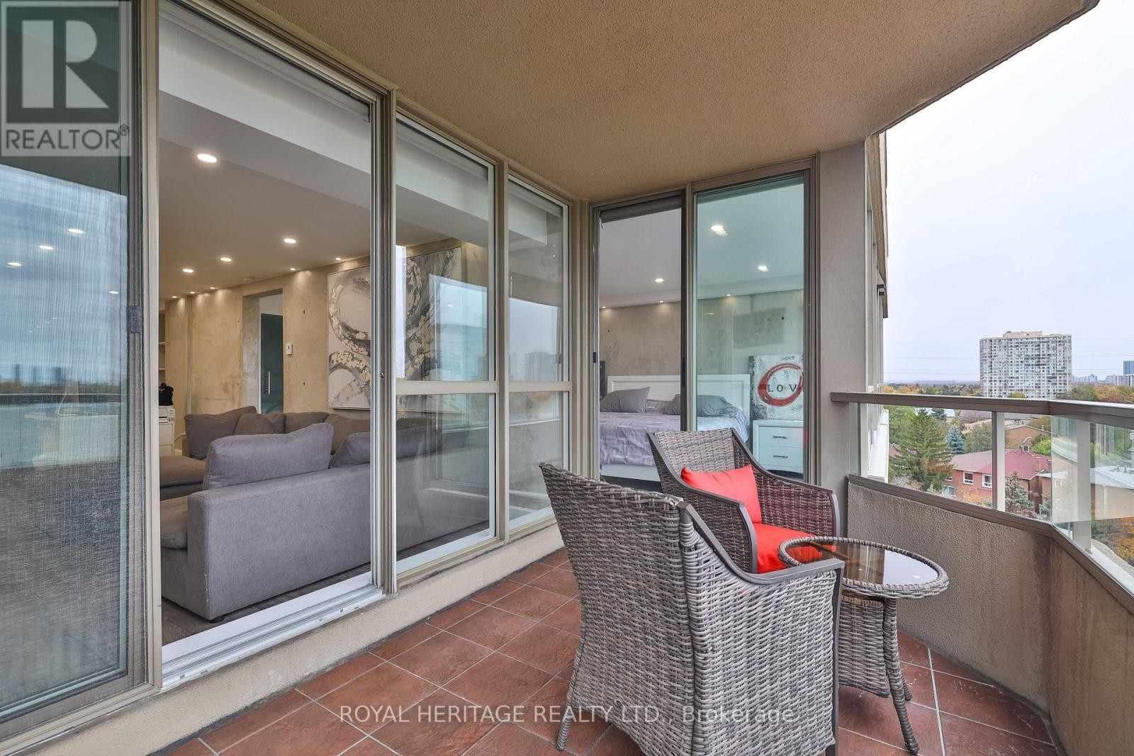 












801 - 10 TORRESDALE AVENUE

,
Toronto (Westminster-Branson),




Ontario
M2R3V8

