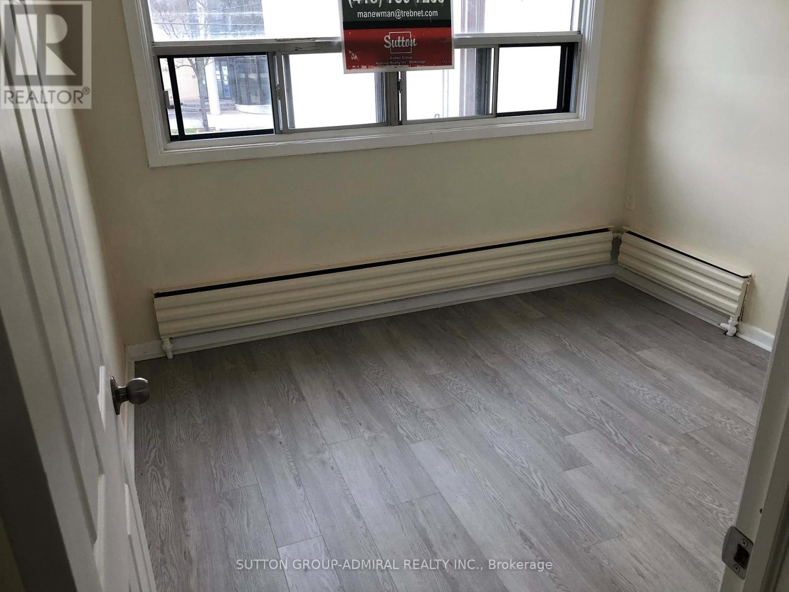 












1 - 2839 BATHURST STREET

,
Toronto (Bedford Park-Nortown),




Ontario
M6B3A4

