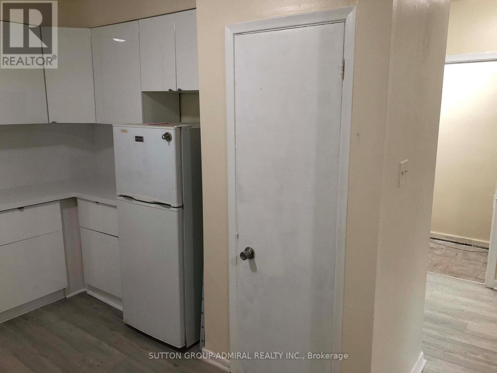 












1 - 2839 BATHURST STREET

,
Toronto (Bedford Park-Nortown),




Ontario
M6B3A4

