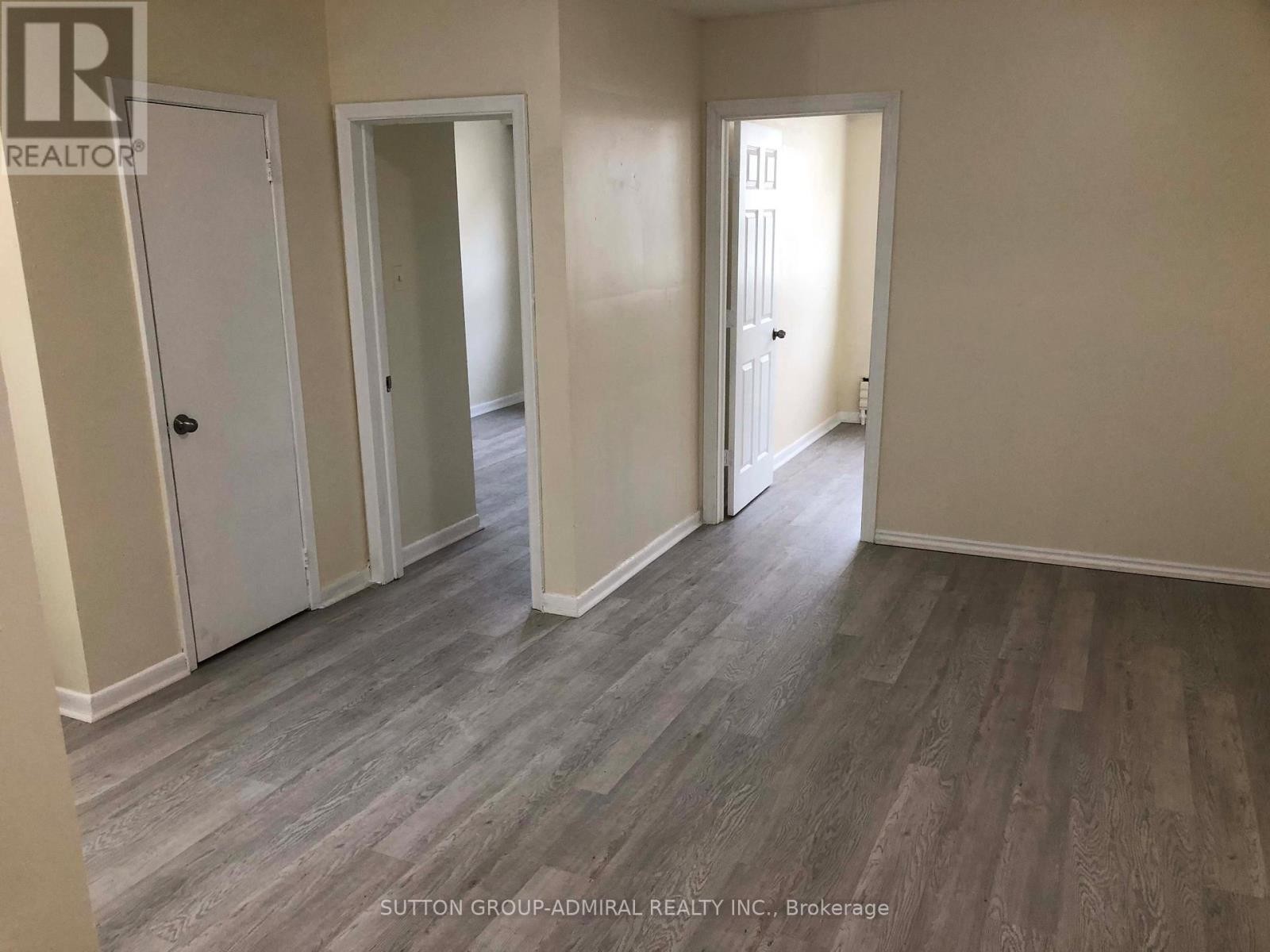 












1 - 2839 BATHURST STREET

,
Toronto (Bedford Park-Nortown),




Ontario
M6B3A4

