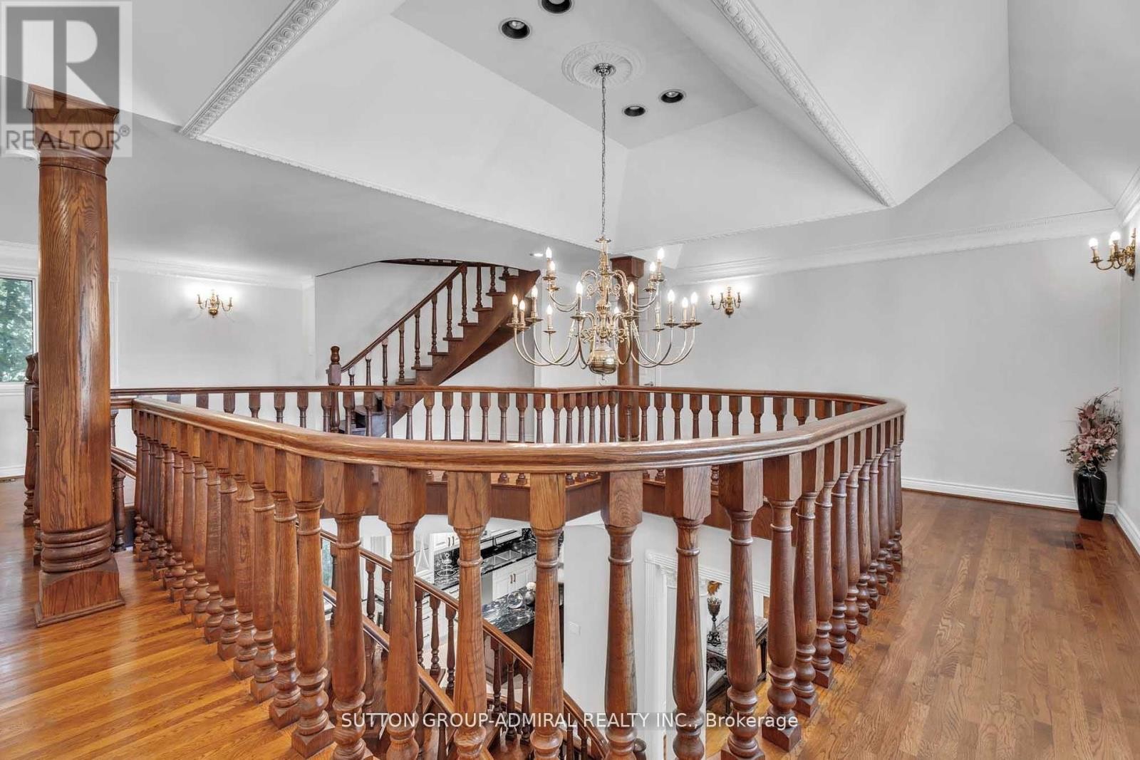 












116 GOULDING AVENUE

,
Toronto (Newtonbrook West),




Ontario
M2M1L4

