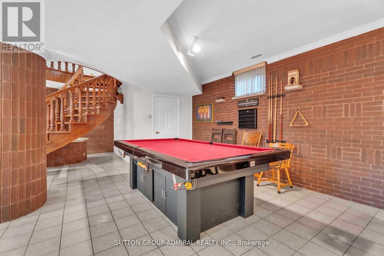 












116 GOULDING AVENUE

,
Toronto (Newtonbrook West),




Ontario
M2M1L4

