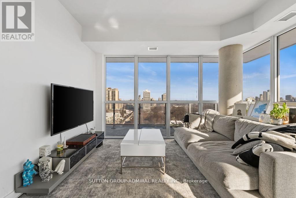 












1105 - 501 ST. CLAIR AVENUE

,
Toronto (Casa Loma),




Ontario
M5P0A2

