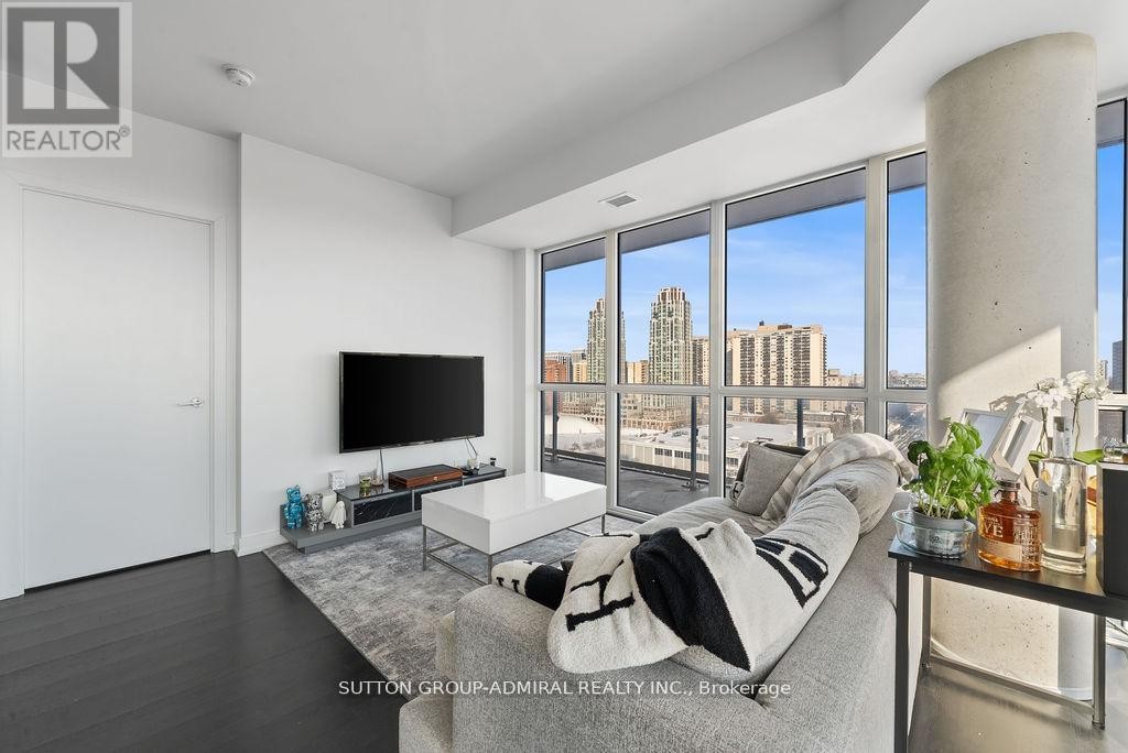 












1105 - 501 ST. CLAIR AVENUE

,
Toronto (Casa Loma),




Ontario
M5P0A2

