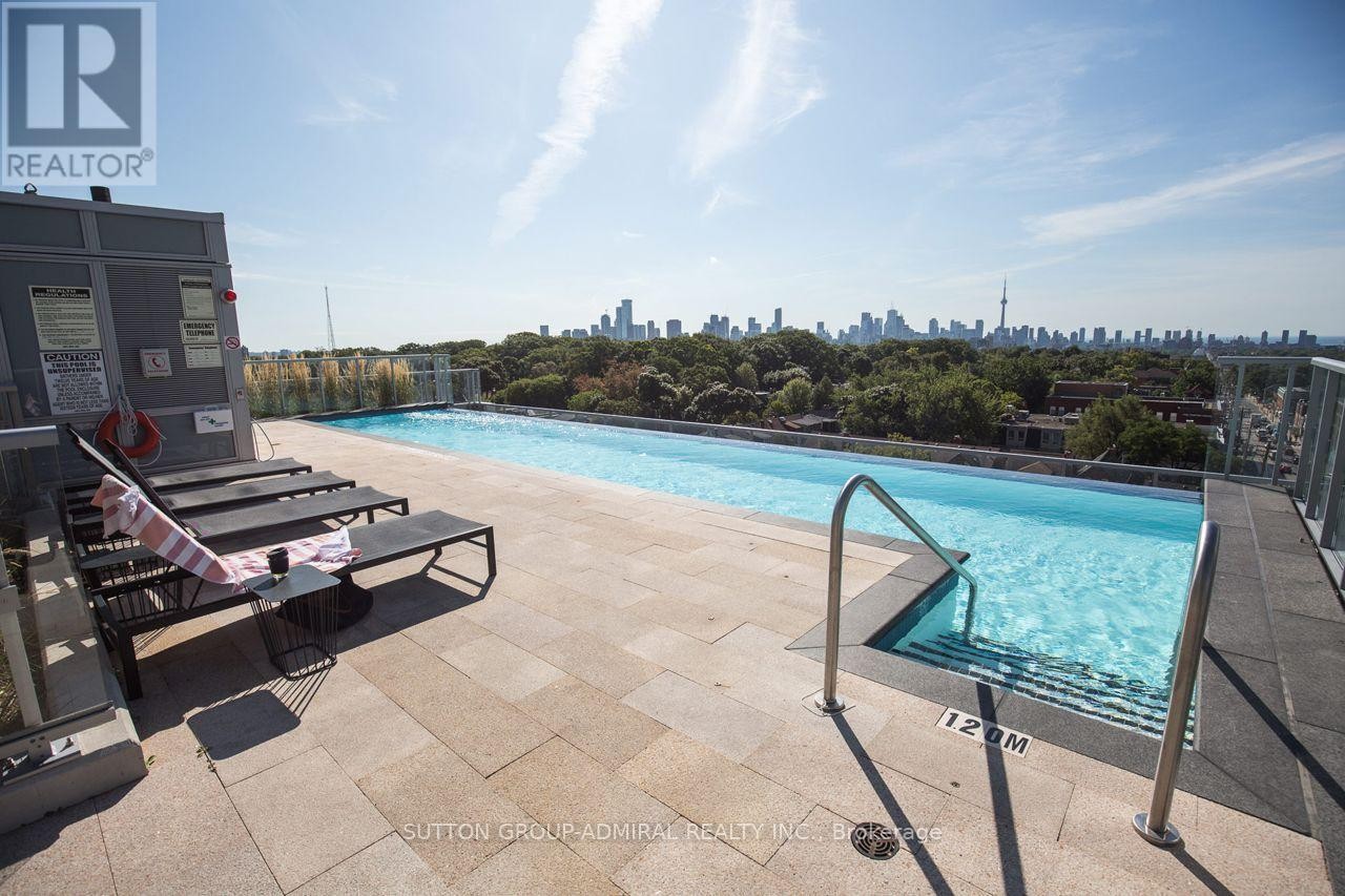 












1105 - 501 ST. CLAIR AVENUE

,
Toronto (Casa Loma),




Ontario
M5P0A2

