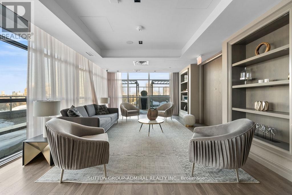 












1105 - 501 ST. CLAIR AVENUE

,
Toronto (Casa Loma),




Ontario
M5P0A2

