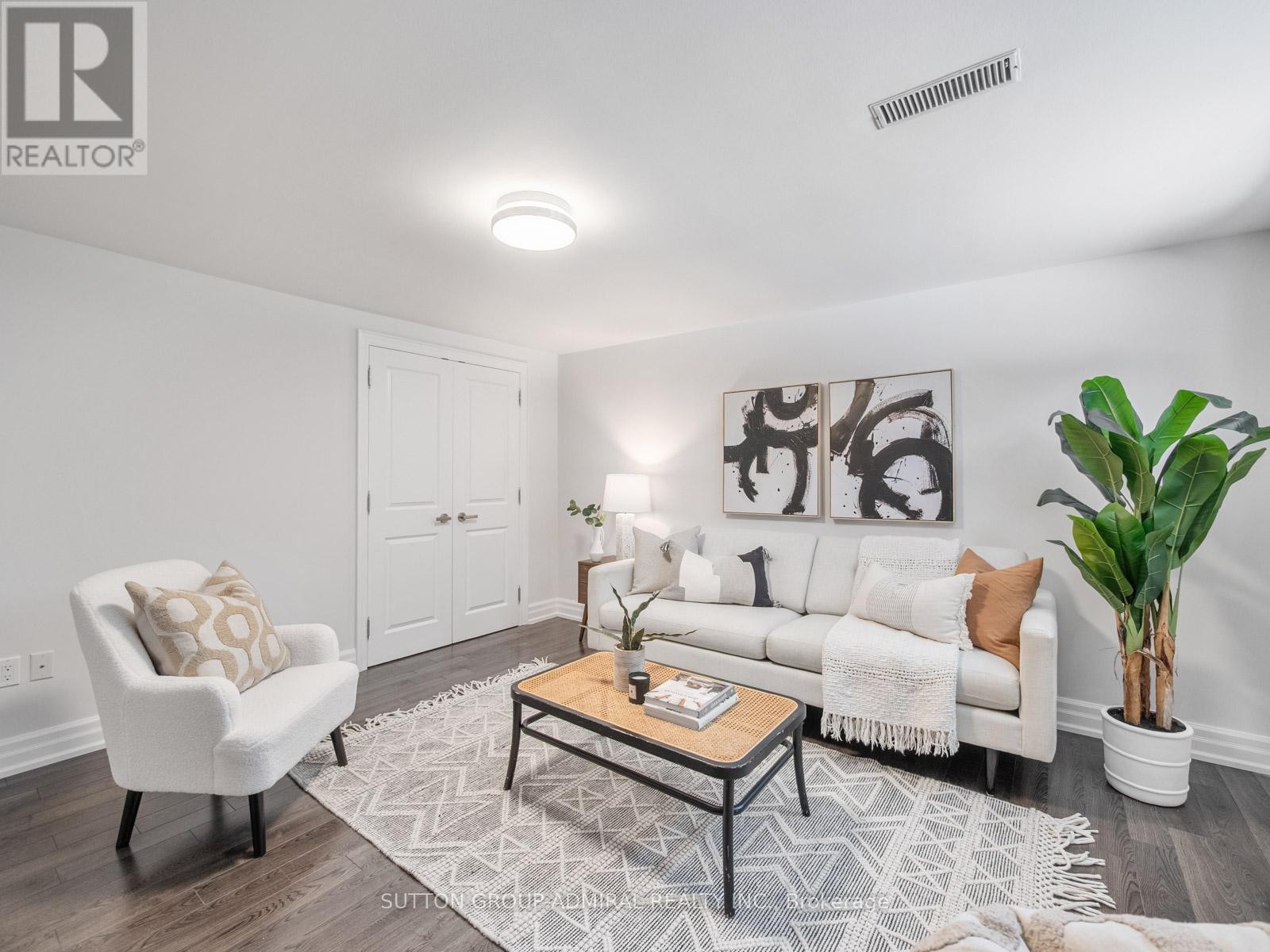 












10 TERRYDALE--BASEMENT DRIVE

,
Toronto (Bathurst Manor),




Ontario
M3H5M6

