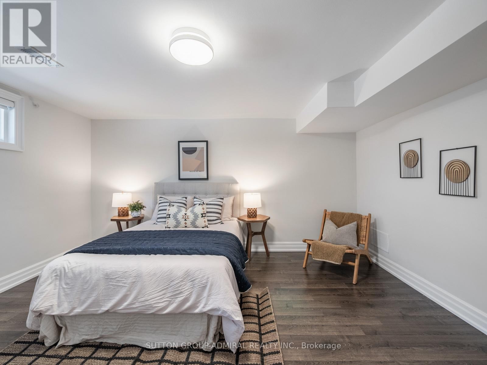 












10 TERRYDALE--BASEMENT DRIVE

,
Toronto (Bathurst Manor),




Ontario
M3H5M6

