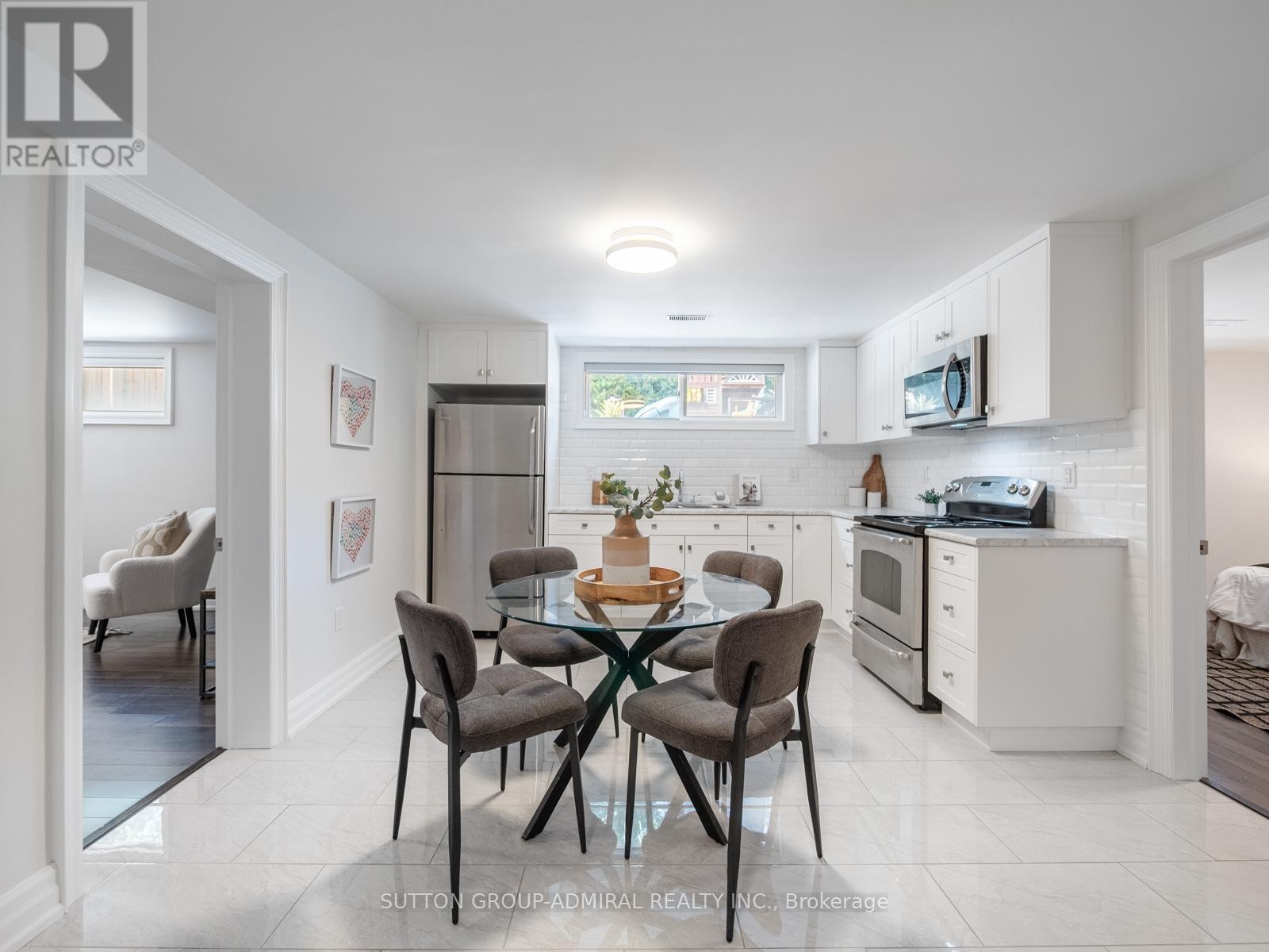 












10 TERRYDALE--BASEMENT DRIVE

,
Toronto (Bathurst Manor),




Ontario
M3H5M6

