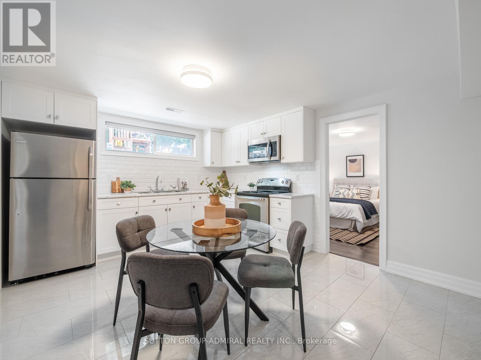 












10 TERRYDALE--BASEMENT DRIVE

,
Toronto (Bathurst Manor),




Ontario
M3H5M6

