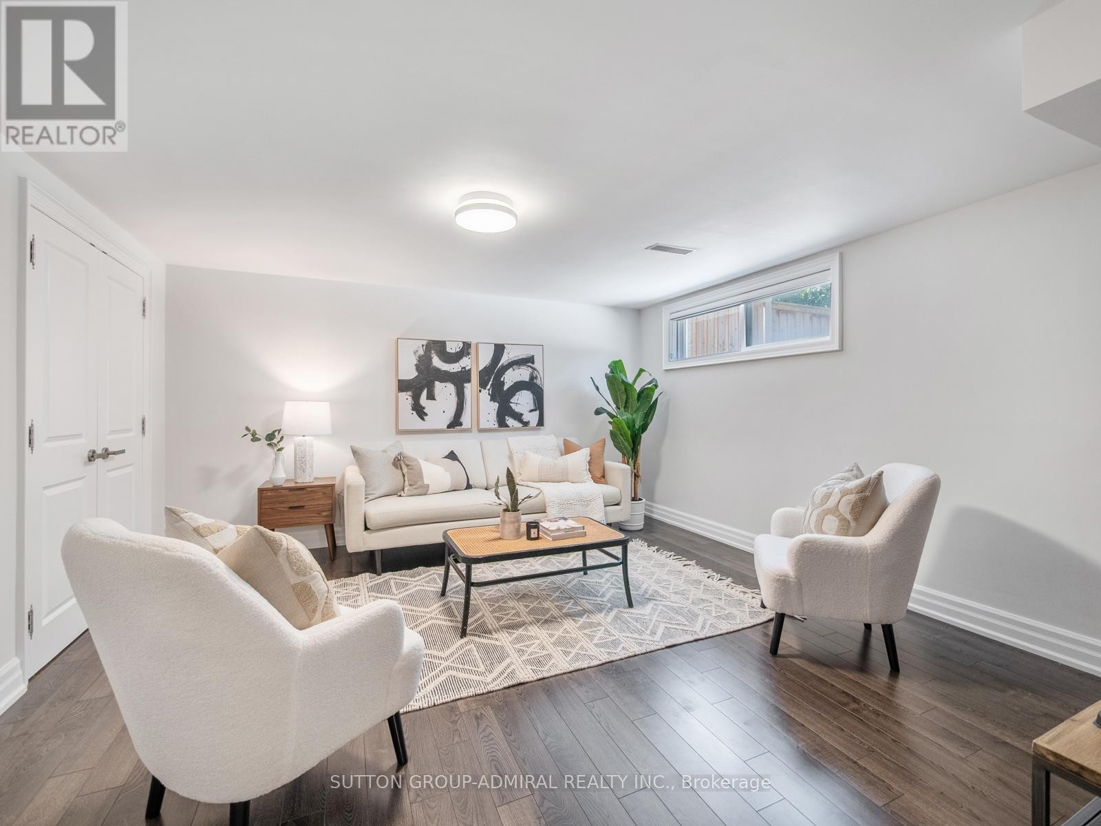 












10 TERRYDALE--BASEMENT DRIVE

,
Toronto (Bathurst Manor),




Ontario
M3H5M6

