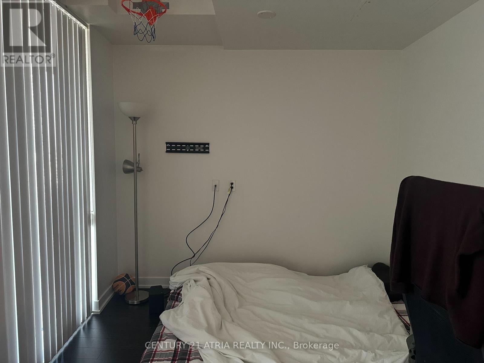 












2108 - 115 BLUE JAYS WAY

,
Toronto (Waterfront Communities),




Ontario
M5V0N4

