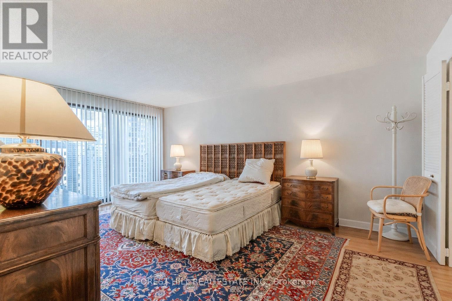 












2313 - 55 HARBOUR SQUARE

,
Toronto (Waterfront Communities),




Ontario
M5J2L1

