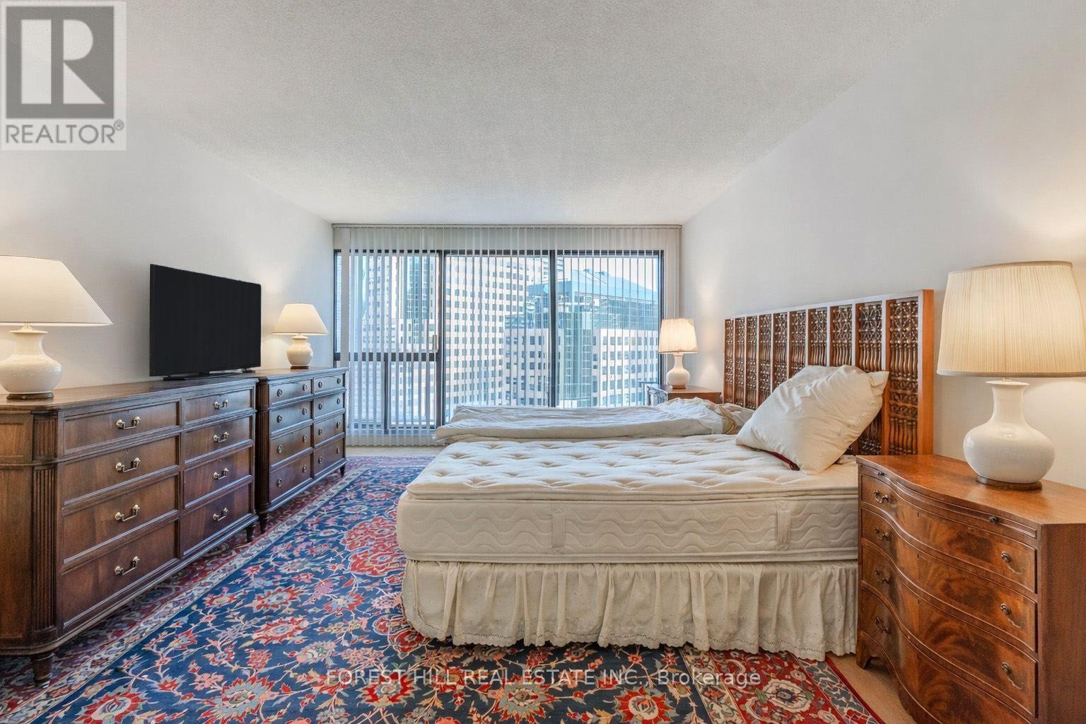 












2313 - 55 HARBOUR SQUARE

,
Toronto (Waterfront Communities),




Ontario
M5J2L1

