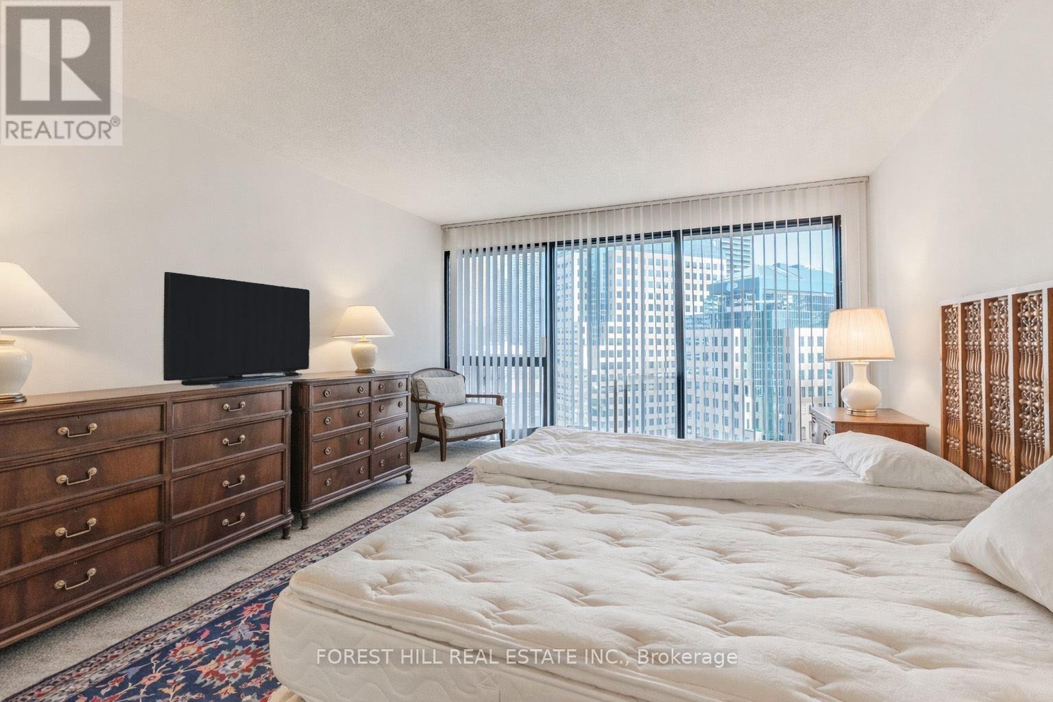 












2313 - 55 HARBOUR SQUARE

,
Toronto (Waterfront Communities),




Ontario
M5J2L1

