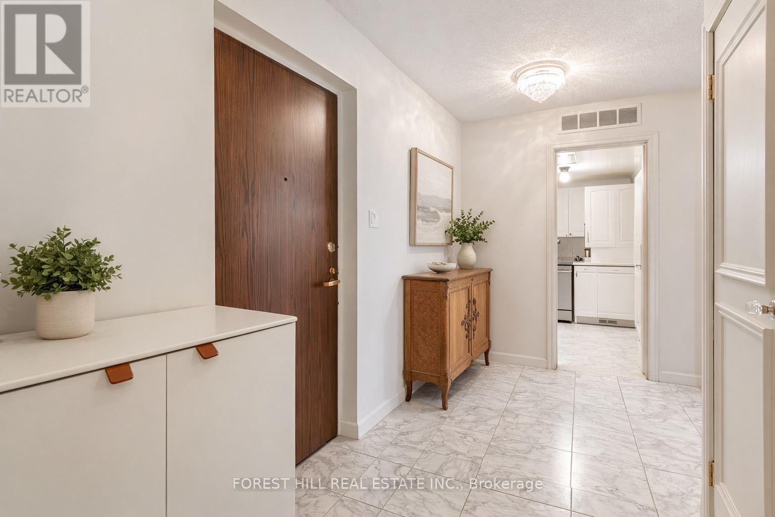 












2313 - 55 HARBOUR SQUARE

,
Toronto (Waterfront Communities),




Ontario
M5J2L1

