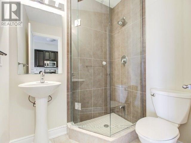 












805 - 760 SHEPPARD AVENUE W

,
Toronto (Bathurst Manor),




Ontario
M3H2S8

