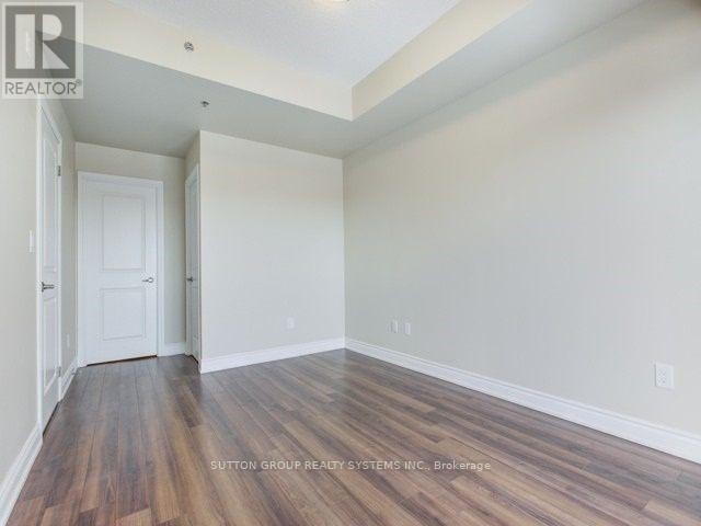 












805 - 760 SHEPPARD AVENUE W

,
Toronto (Bathurst Manor),




Ontario
M3H2S8

