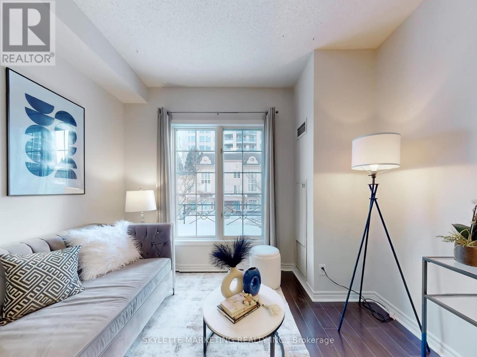 












GV216 - 8 REAN DRIVE

,
Toronto (Bayview Village),




Ontario
M2K3B9

