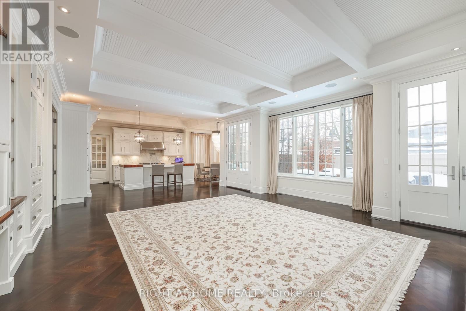 












41 OLD FOREST HILL ROAD

,
Toronto (Forest Hill South),




Ontario
M5P2P8

