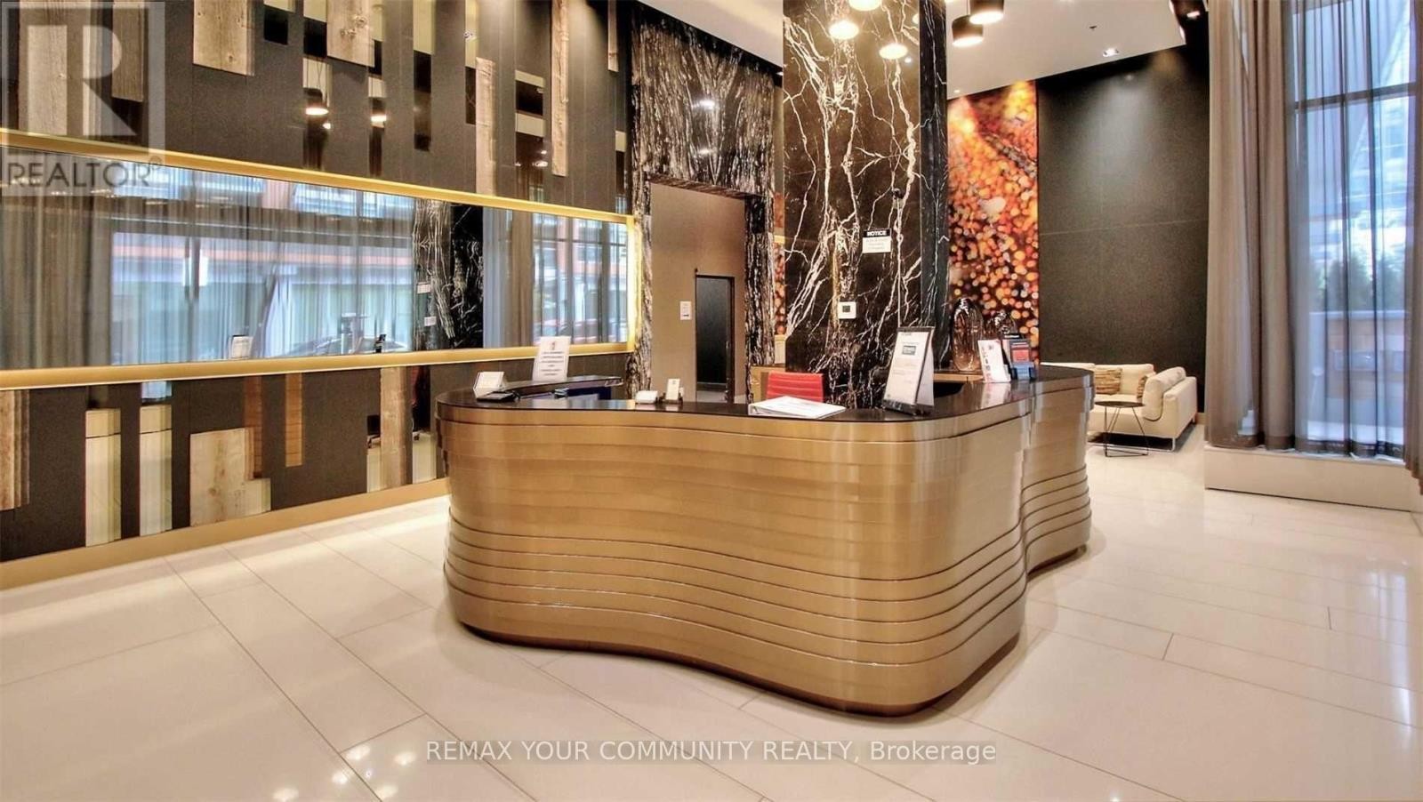 












806 - 30 NELSON STREET

,
Toronto (Waterfront Communities),




Ontario
M5V0H5

