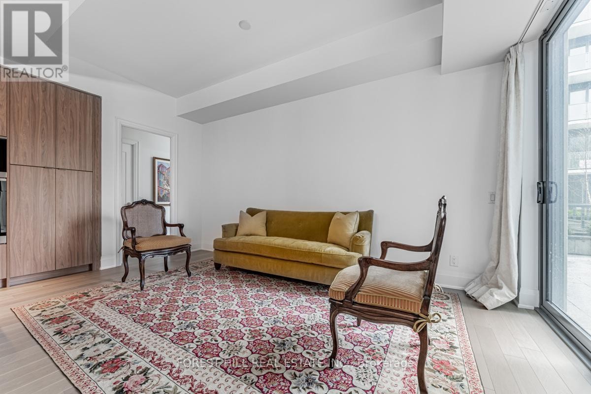 












201 - 280 HOWLAND AVENUE

,
Toronto (Annex),




Ontario
M5R0C3


