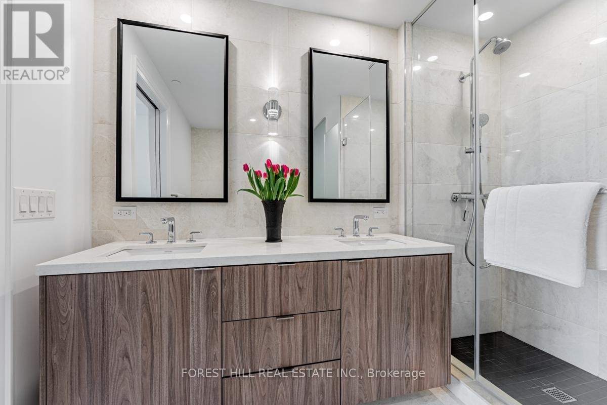 












201 - 280 HOWLAND AVENUE

,
Toronto (Annex),




Ontario
M5R0C3

