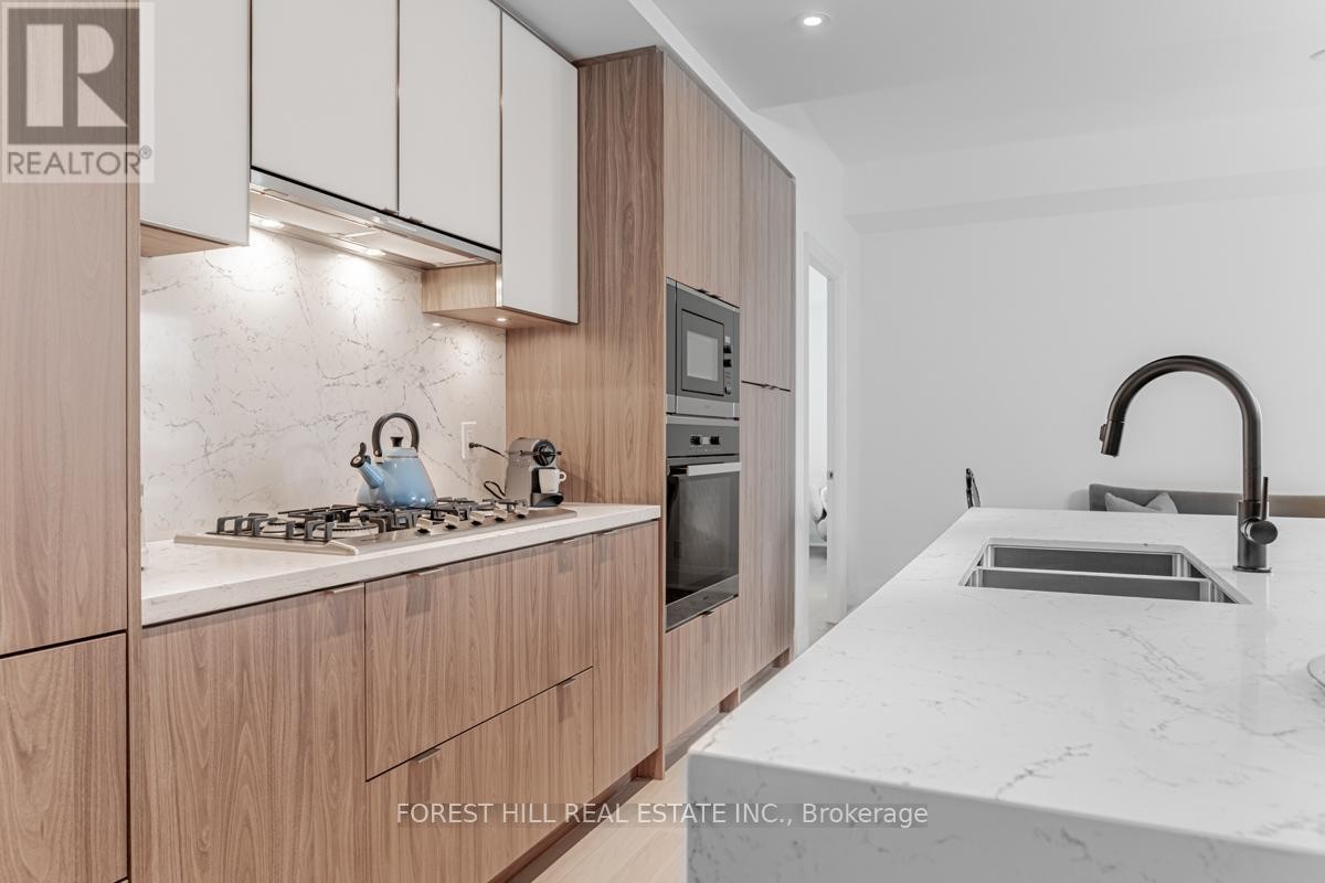 












201 - 280 HOWLAND AVENUE

,
Toronto (Annex),




Ontario
M5R0C3

