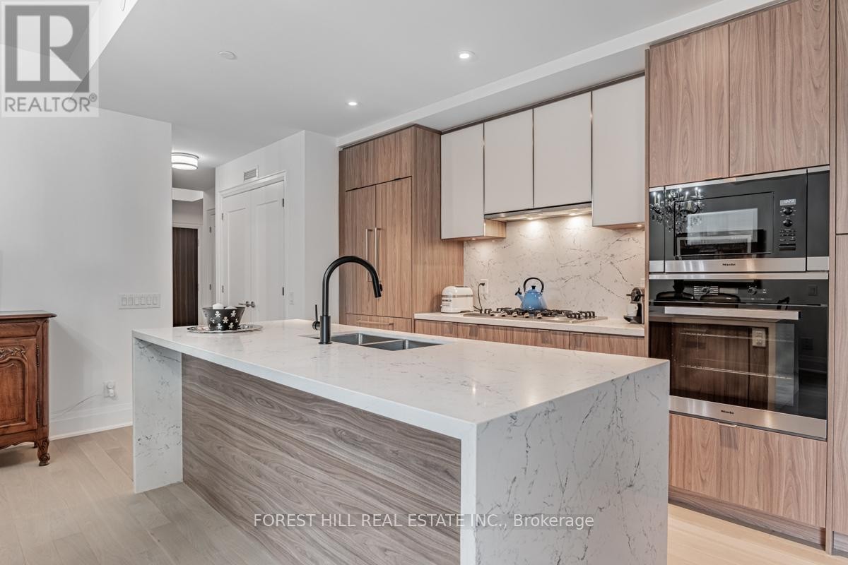 












201 - 280 HOWLAND AVENUE

,
Toronto (Annex),




Ontario
M5R0C3

