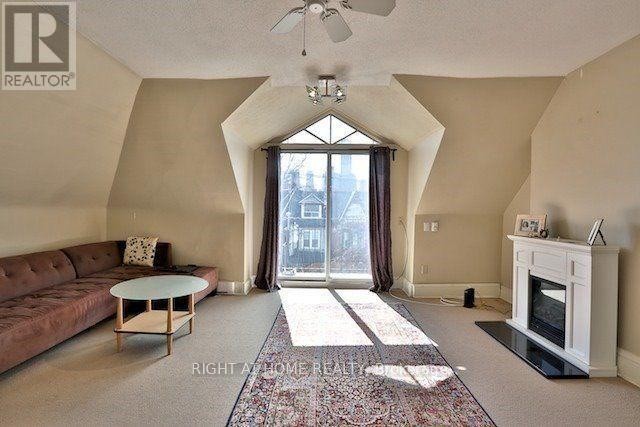 












34 MACPHERSON AVENUE

,
Toronto (Annex),




Ontario
M5R1W8

