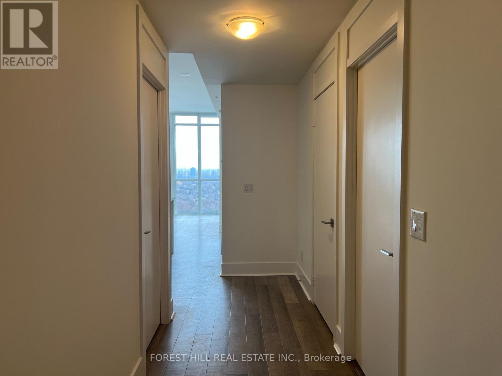 












2105 - 32 DAVENPORT ROAD

,
Toronto (Annex),




Ontario
M5R1H3

