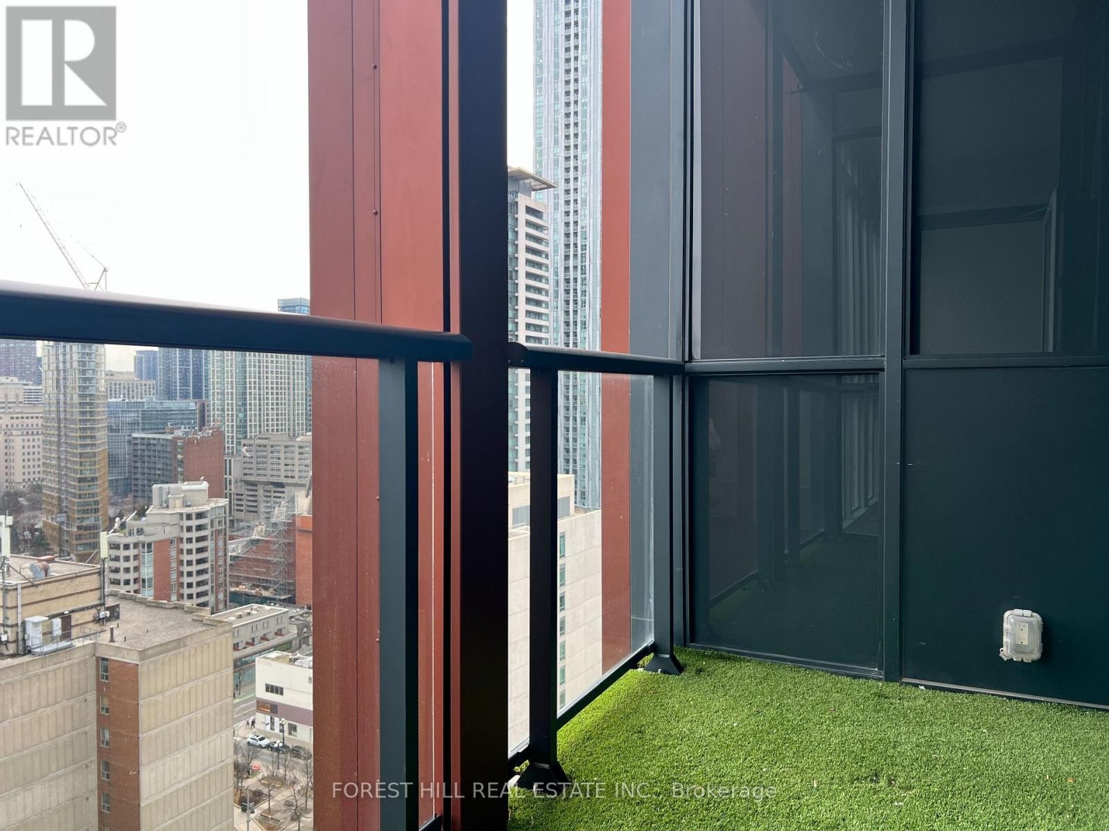 












2105 - 32 DAVENPORT ROAD

,
Toronto (Annex),




Ontario
M5R1H3

