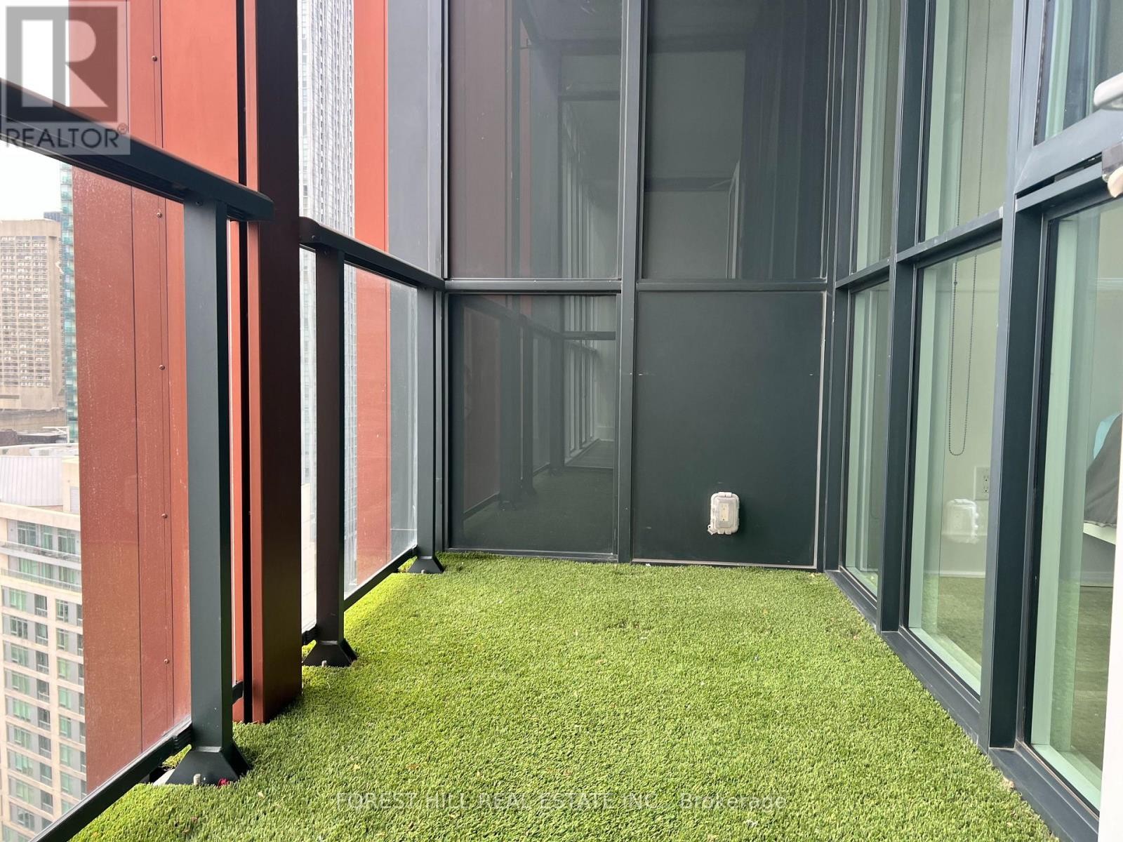 












2105 - 32 DAVENPORT ROAD

,
Toronto (Annex),




Ontario
M5R1H3

