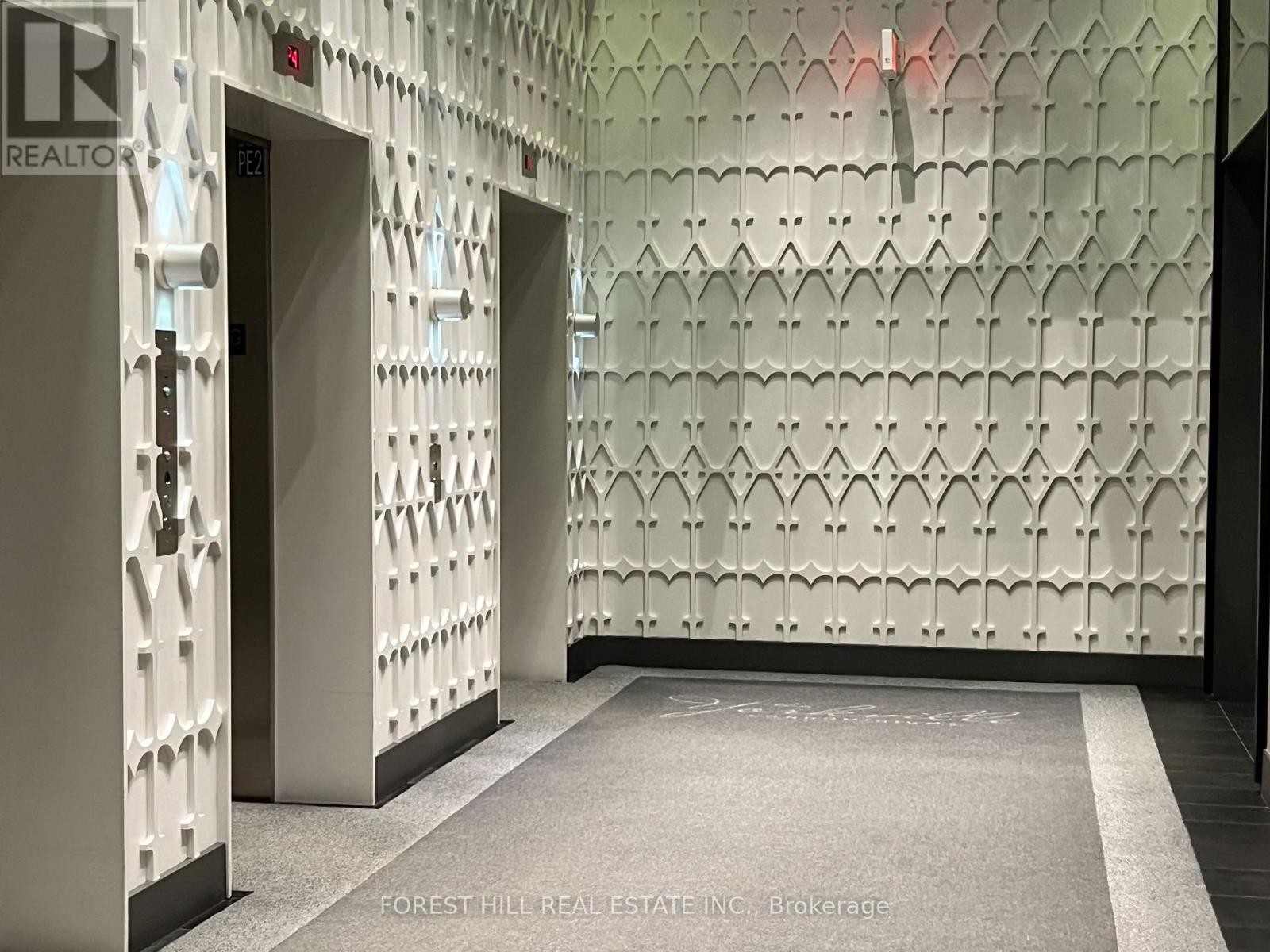 












2105 - 32 DAVENPORT ROAD

,
Toronto (Annex),




Ontario
M5R1H3

