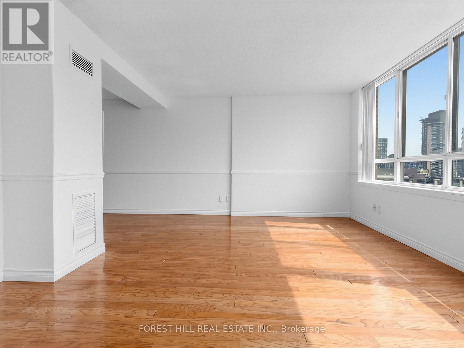 












2313 - 633 BAY STREET

,
Toronto (Bay Street Corridor),




Ontario
M5G2G4

