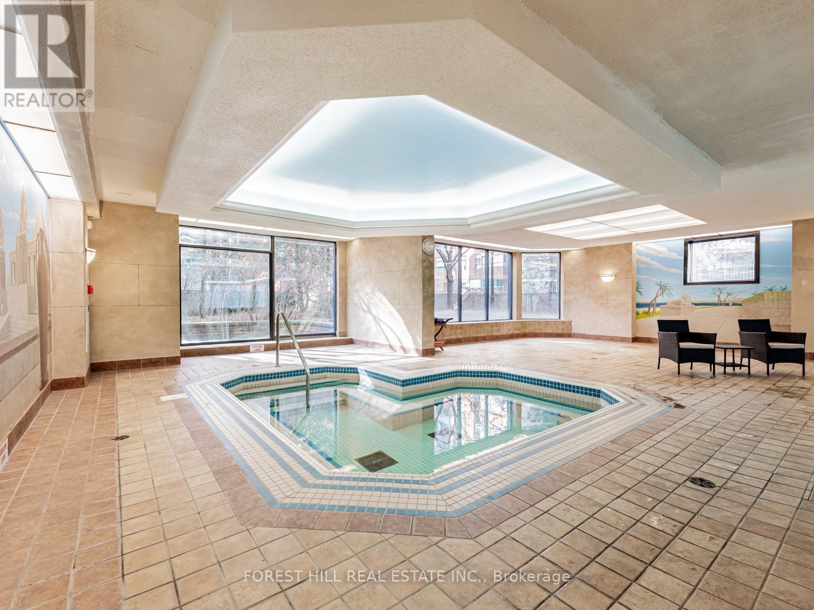 












2313 - 633 BAY STREET

,
Toronto (Bay Street Corridor),




Ontario
M5G2G4

