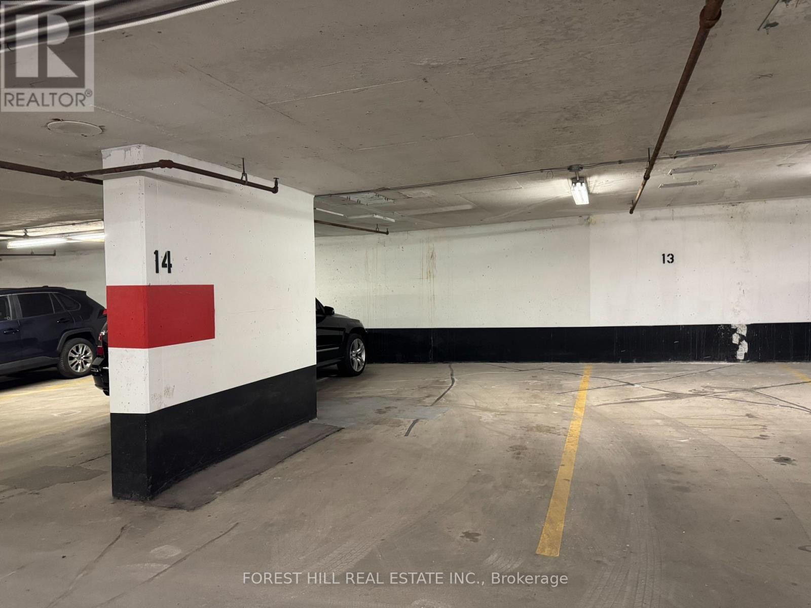 












2313 - 633 BAY STREET

,
Toronto (Bay Street Corridor),




Ontario
M5G2G4

