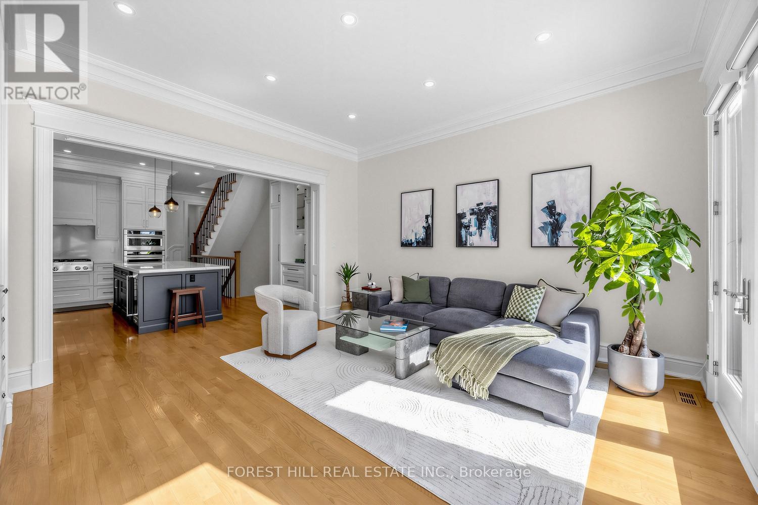 












55 LONSDALE ROAD

,
Toronto (Yonge-St. Clair),




Ontario
M4W1W4

