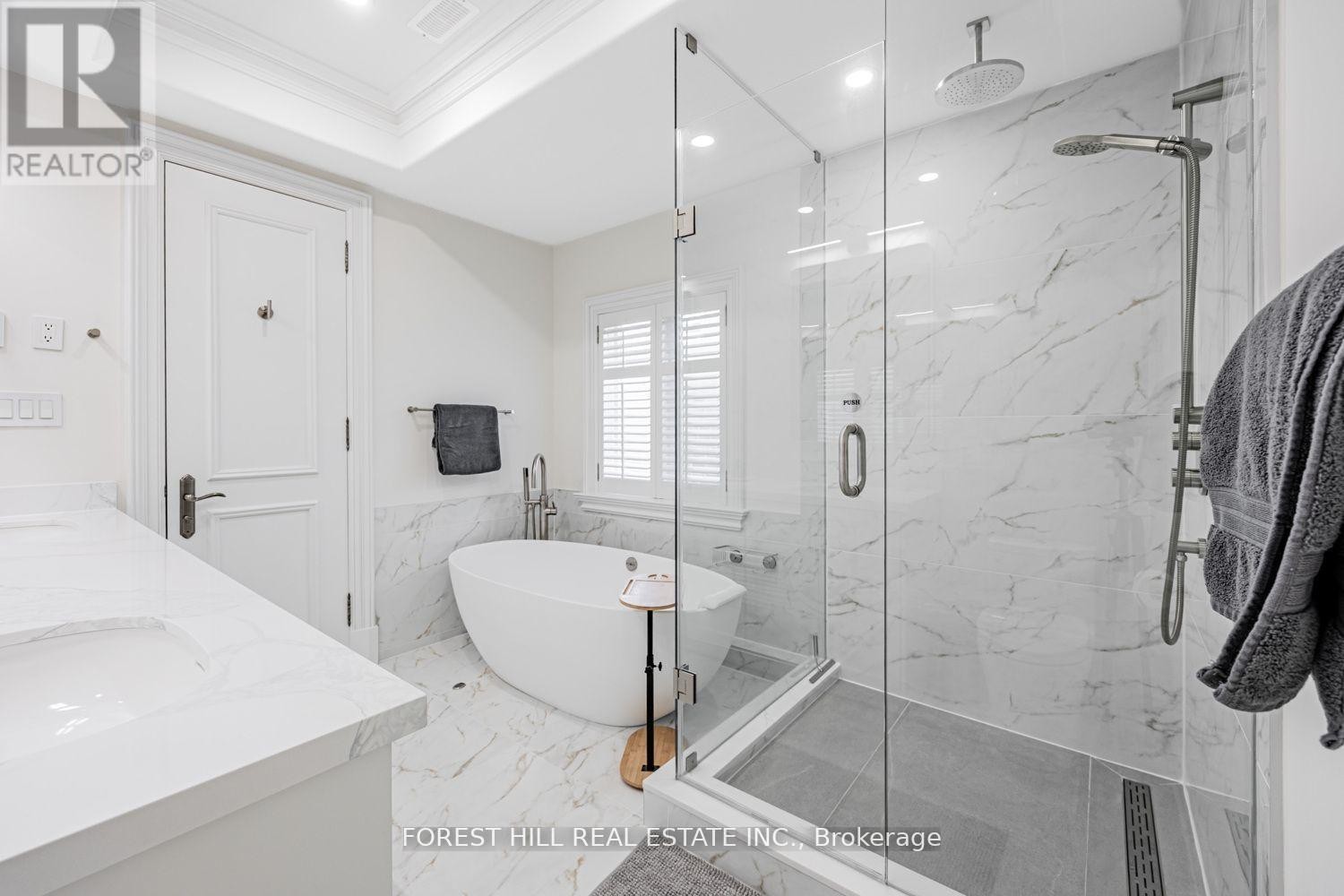 












55 LONSDALE ROAD

,
Toronto (Yonge-St. Clair),




Ontario
M4W1W4

