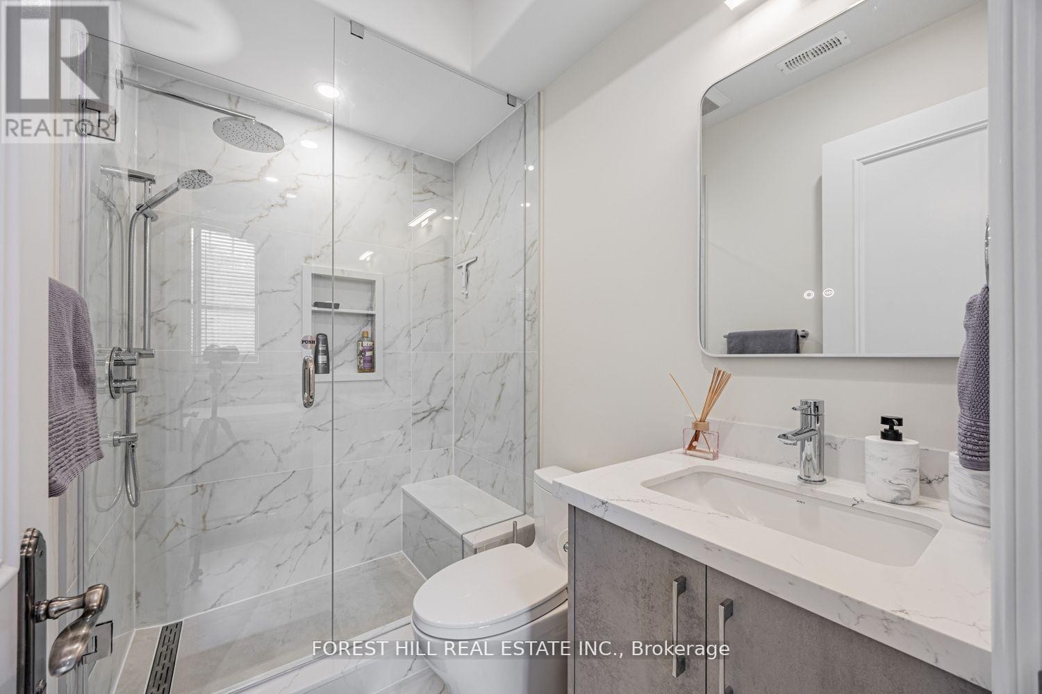 












55 LONSDALE ROAD

,
Toronto (Yonge-St. Clair),




Ontario
M4W1W4


